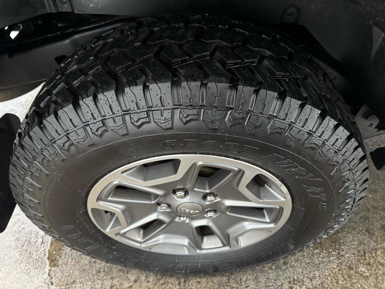 Used 2014 Jeep Wrangler Unlimited Rubicon w/ Connectivity Group AWD/4WD image 20