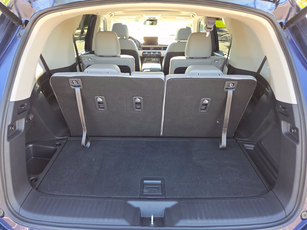 Used 2025 Honda Pilot Touring image 29