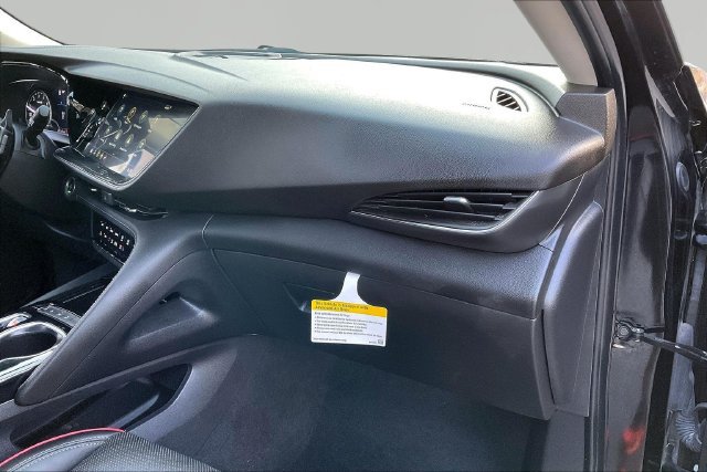 Used 2023 Buick Envision Essence w/ Sport Touring Package AWD/4WD image 17