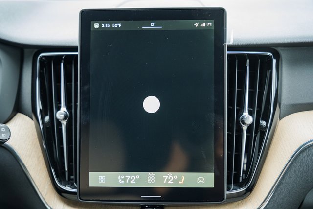 New 2026 Volvo XC60 B5 Plus w/ Protection Package Premier image 21