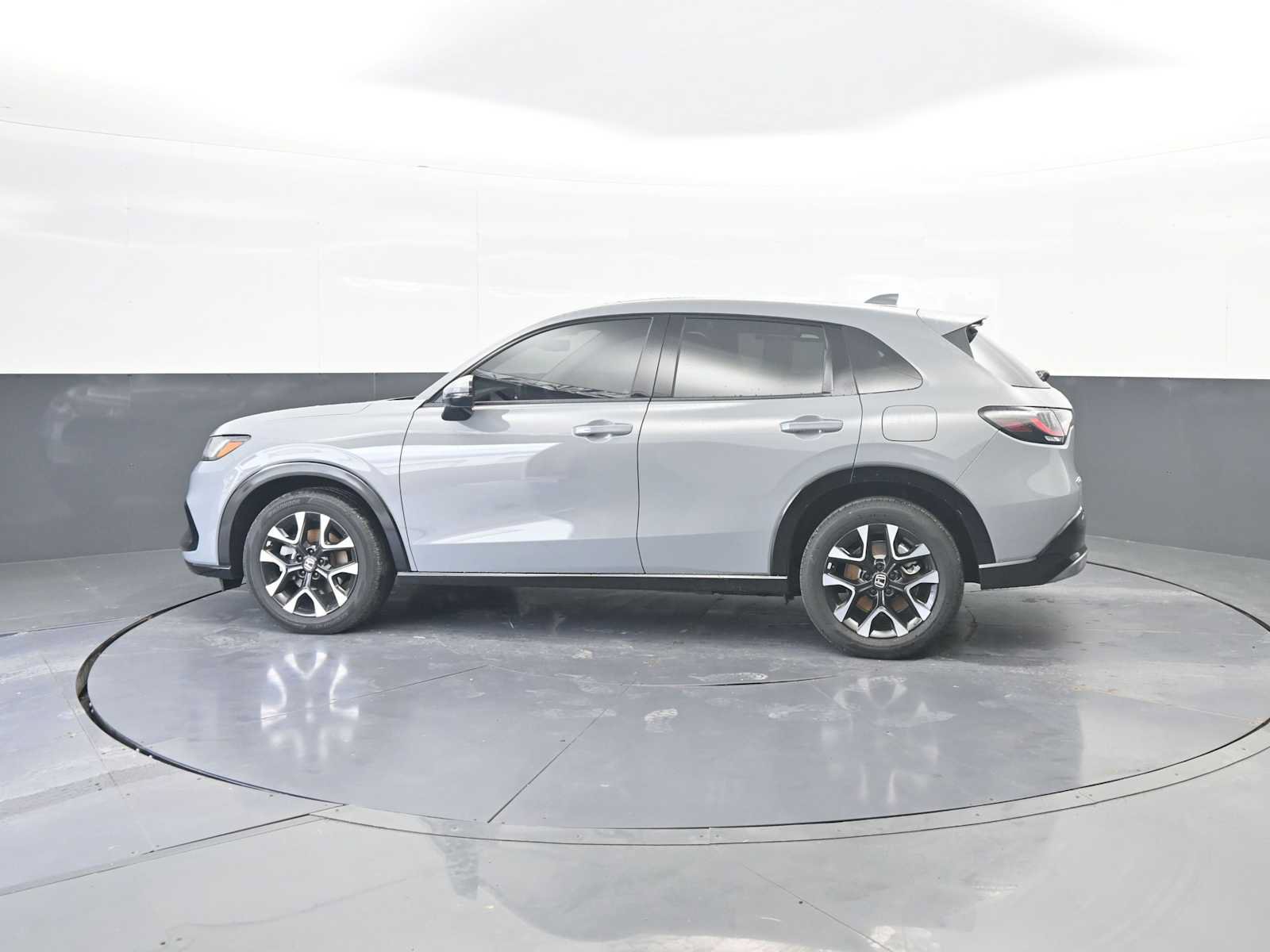 Used 2026 Honda HR-V EX-L image 5