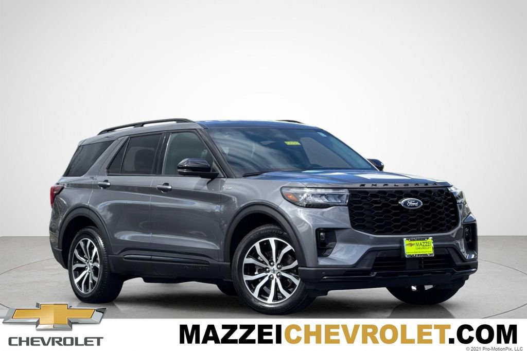 Used 2025 Ford Explorer ST-Line