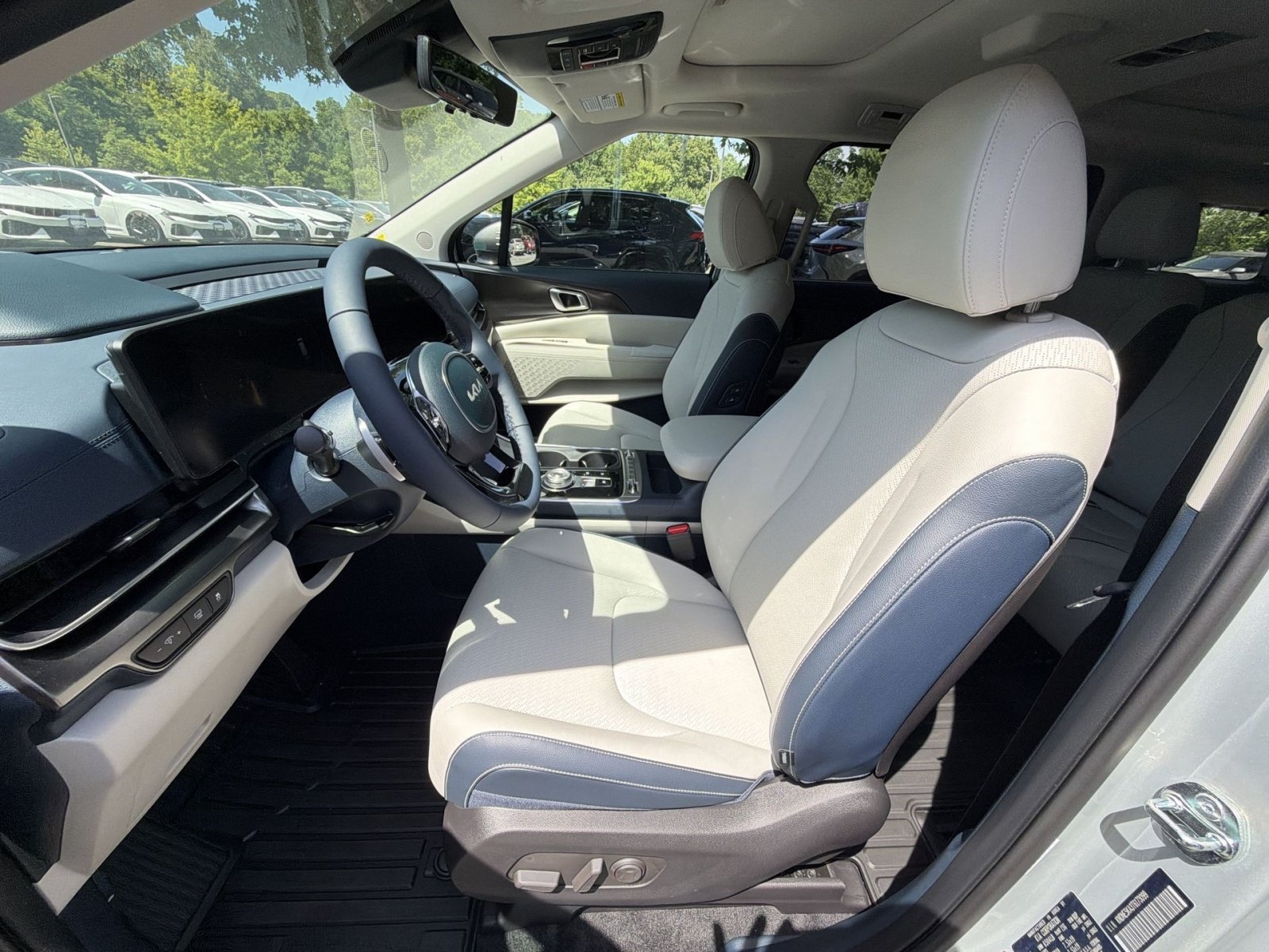 New 2026 Kia Carnival SX Prestige FWD image 25