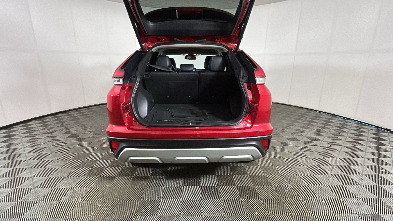 Used 2025 Mitsubishi Eclipse Cross AWD image 28