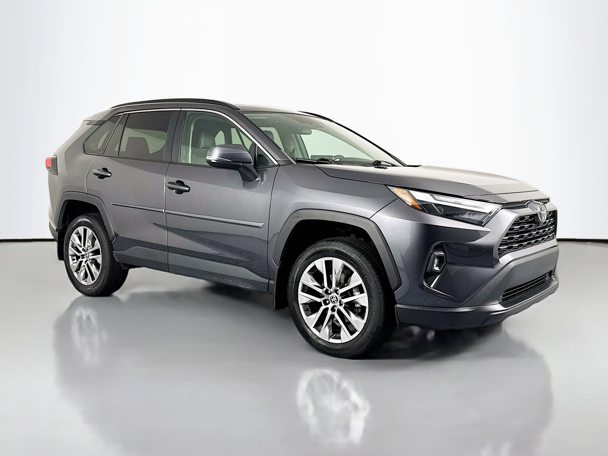 Used 2023 Toyota RAV4 XLE Premium AWD/4WD image 3