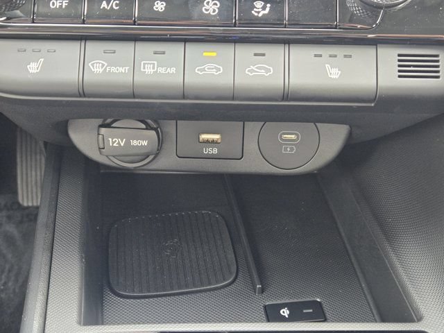 Certified 2026 Hyundai Elantra Limited FWD image 16