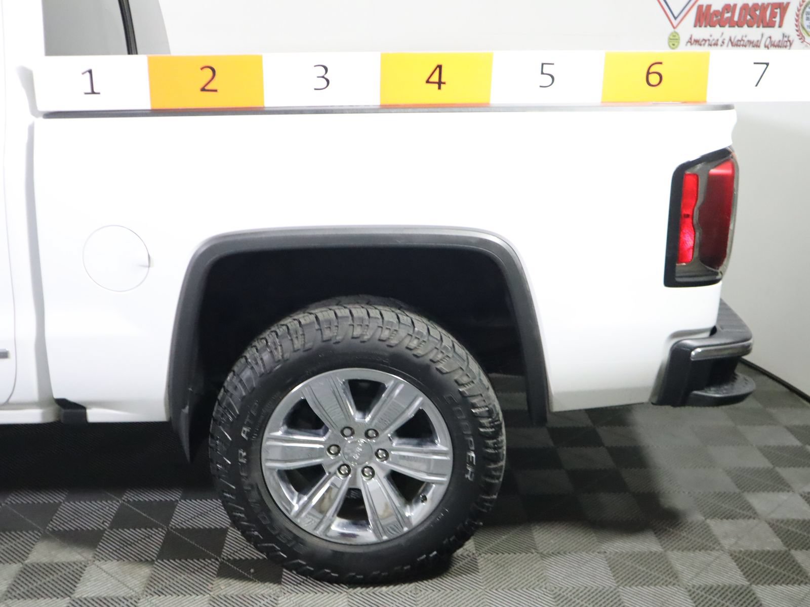 Used 2018 GMC Sierra 1500 SLT AWD/4WD image 17