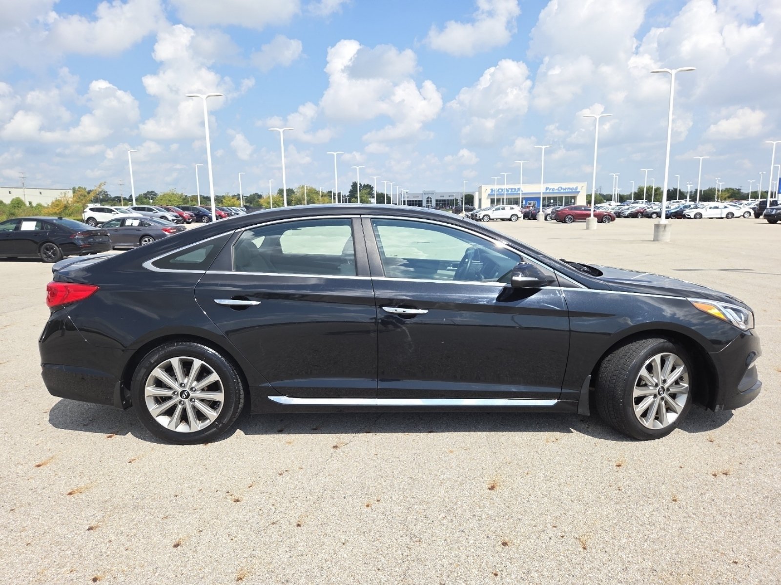 Used 2017 Hyundai Sonata Limited FWD image 18