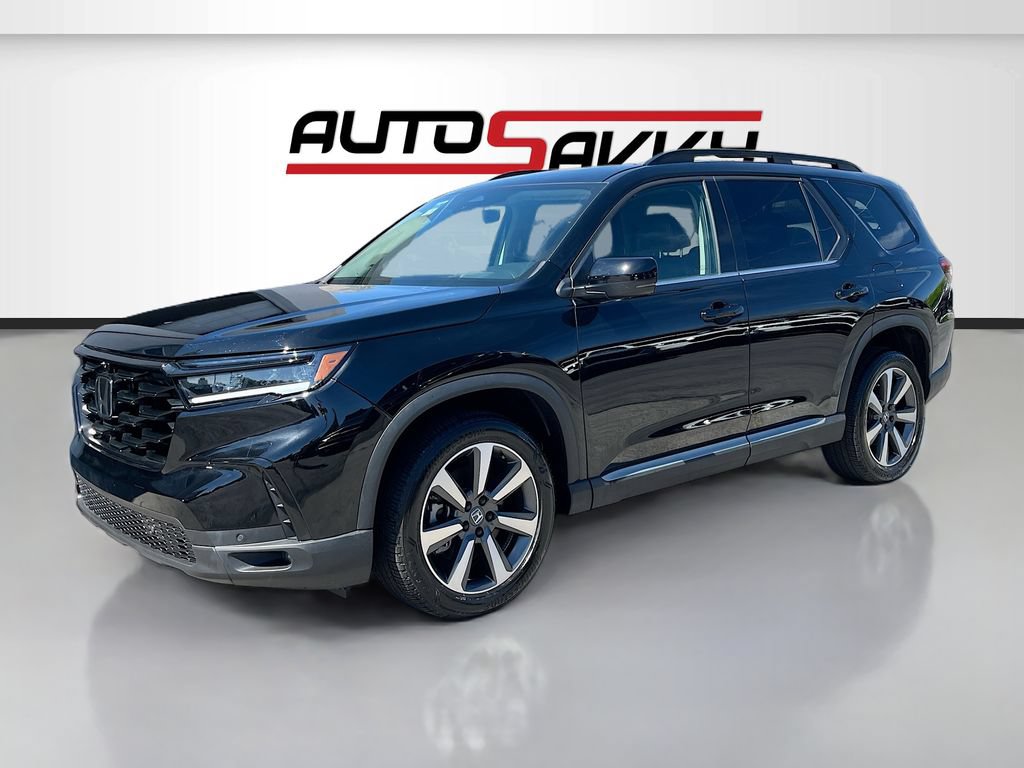 Used 2025 Honda Pilot Elite image 3