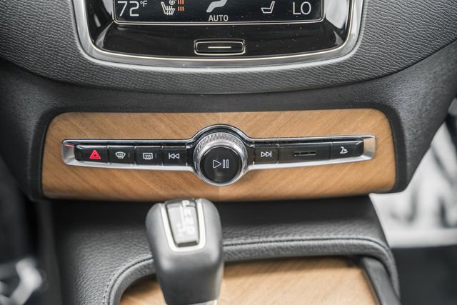 Used 2022 Volvo XC90 T6 Momentum w/ Advanced Package image 26