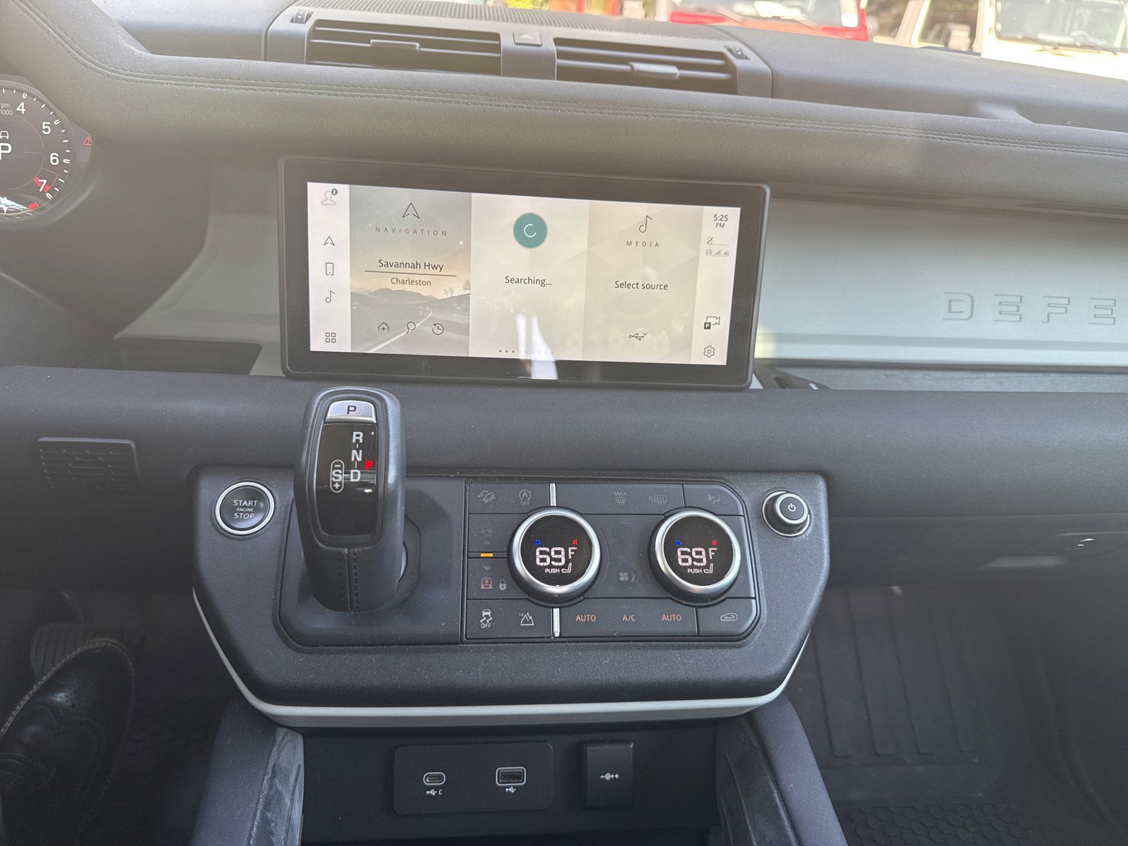 Used 2020 Land Rover Defender 110 First Edition AWD/4WD image 20