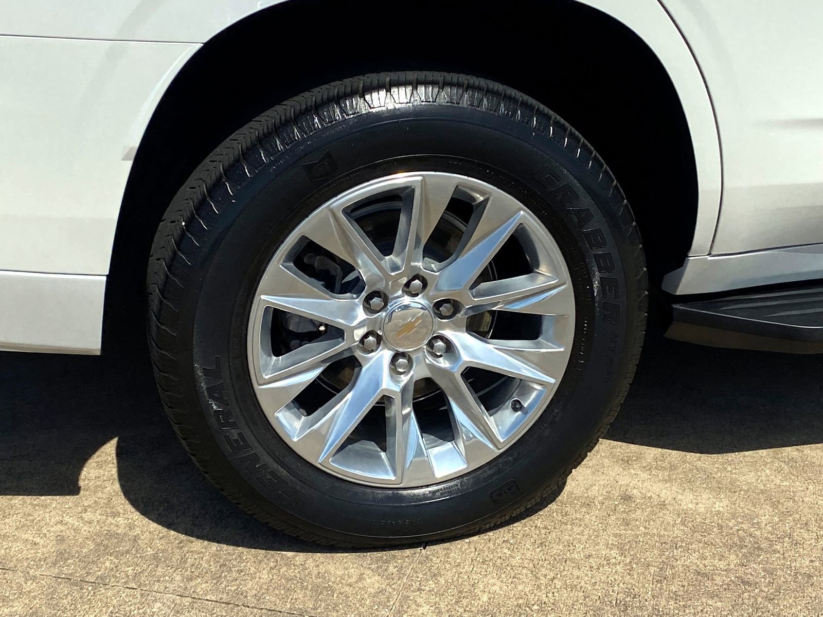 Used 2025 Chevrolet Tahoe Premier AWD/4WD image 8