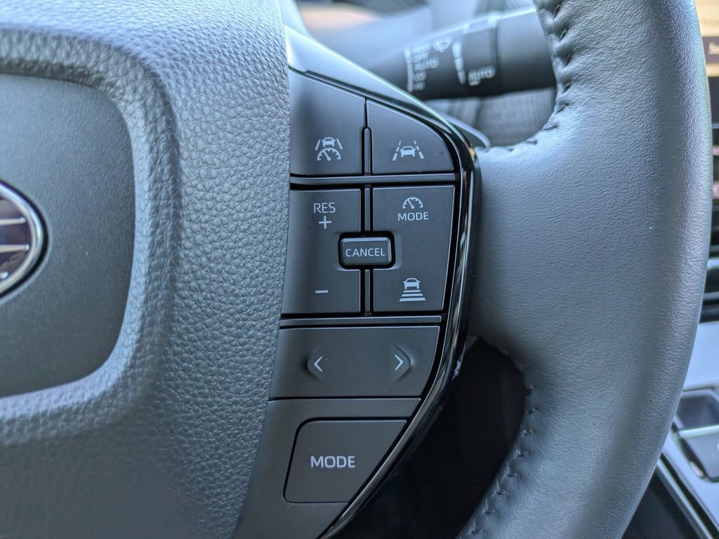 Certified 2023 Subaru Solterra Limited image 28