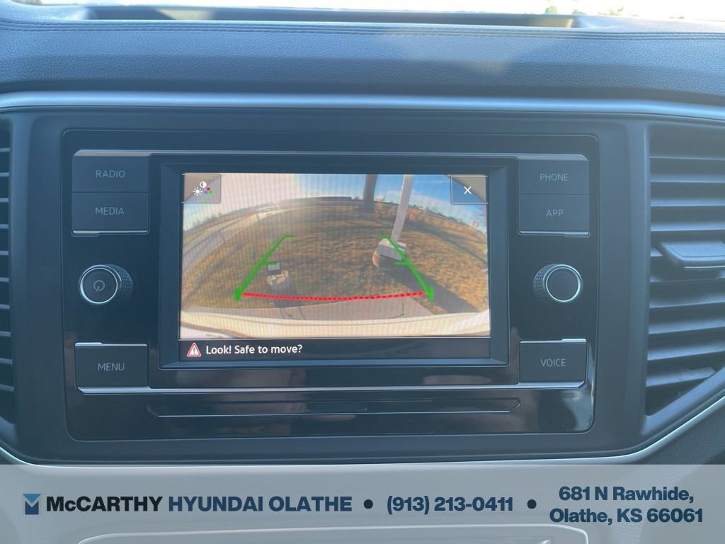 Used 2022 Volkswagen Atlas Cross Sport SE image 8