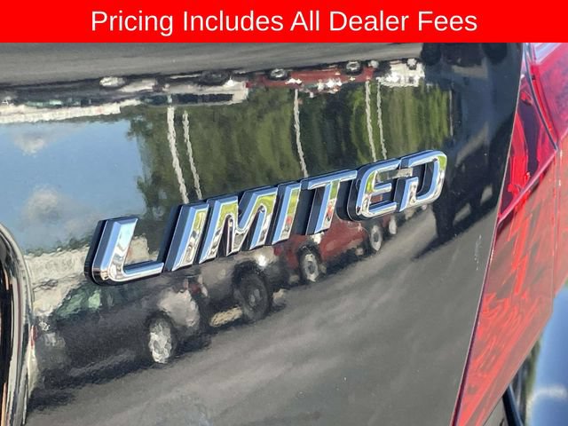 Used 2022 Toyota C-HR Limited FWD image 13