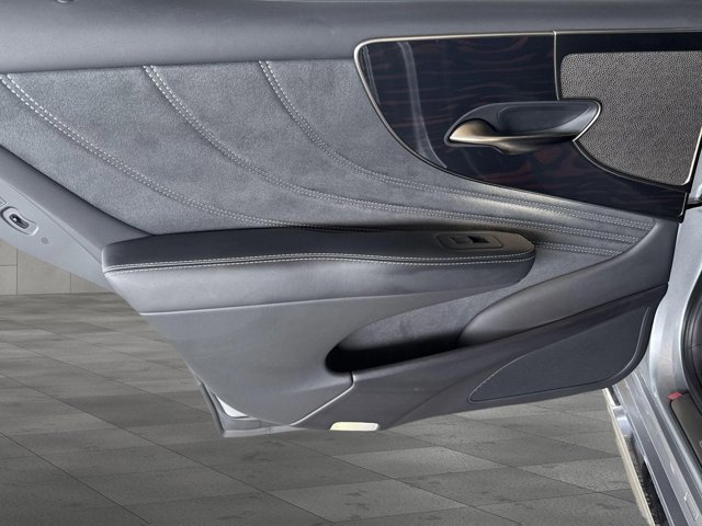 Certified 2025 Lexus LS 500 w/ Interior Upgrade Package image 24