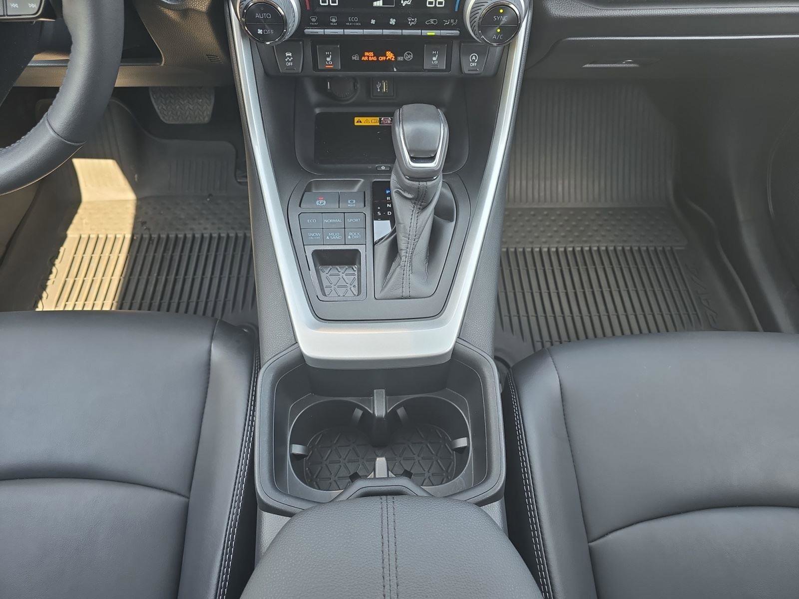 Used 2023 Toyota RAV4 XLE Premium AWD/4WD image 19