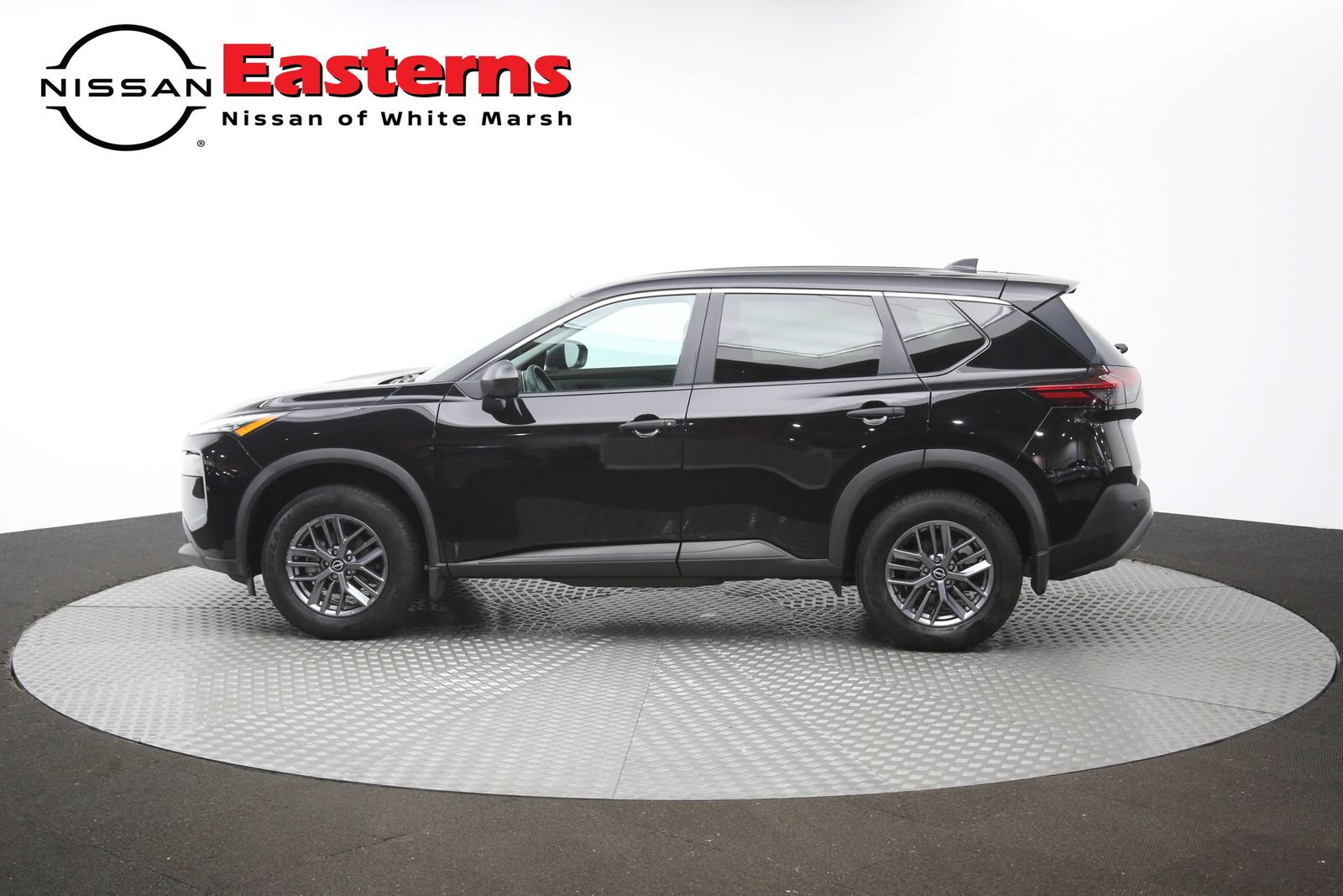 Used 2023 Nissan Rogue S AWD/4WD image 60