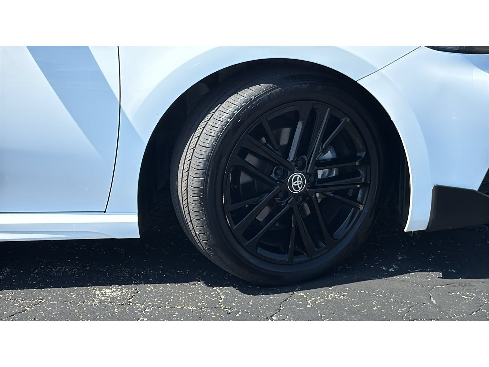 Certified 2025 Toyota Camry SE FWD image 10