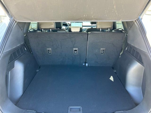 Used 2025 Ford Escape SE w/ PHEV Premium Package FWD image 11