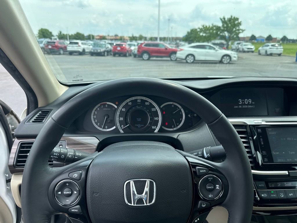 Used 2016 Honda Accord EX-L image 10