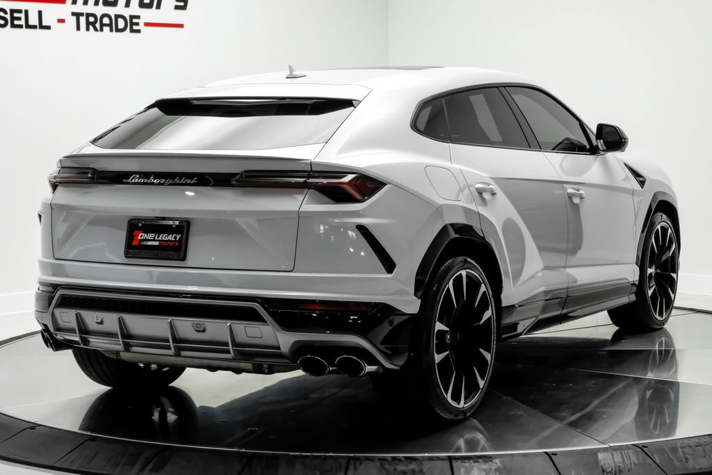 Used 2019 Lamborghini Urus AWD/4WD image 6