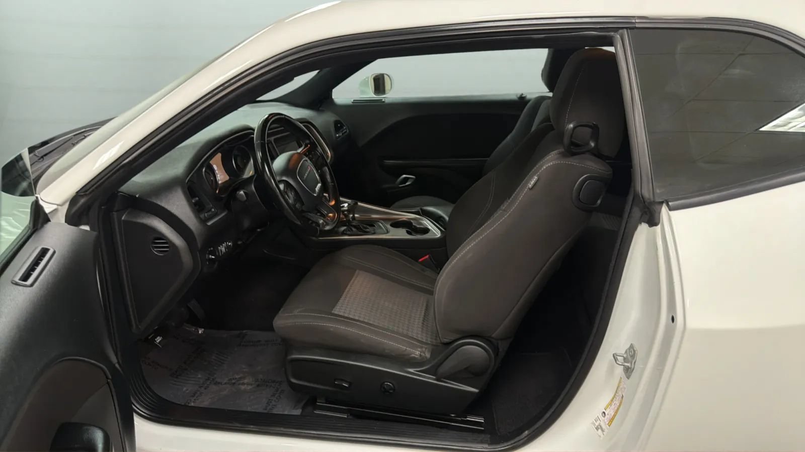 Used 2020 Dodge Challenger SXT RWD image 21