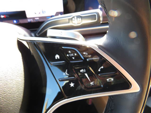 Used 2024 Mercedes-Benz GLS 450 4MATIC image 11