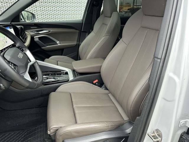 Certified 2025 Audi Q5 Premium Plus w/ Premium Plus image 21