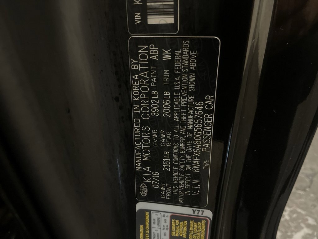 Used 2016 Kia Forte Koup EX image 25