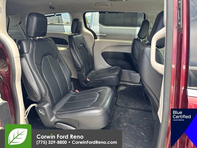 Used 2019 Chrysler Pacifica Touring-L FWD image 14