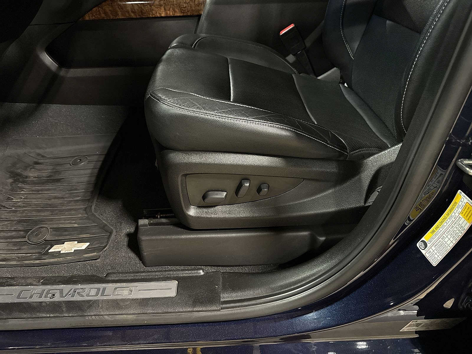 Used 2019 Chevrolet Tahoe Premier AWD/4WD image 25