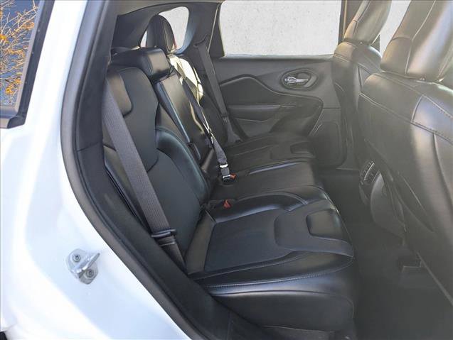 Used 2023 Jeep Cherokee Altitude Lux image 19