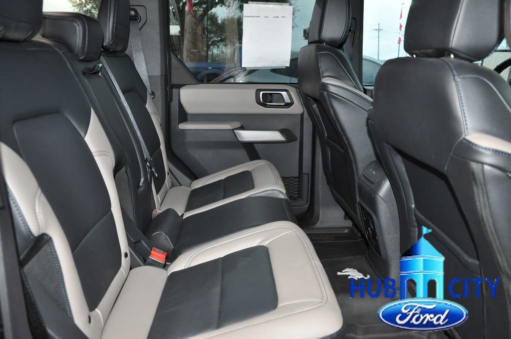 Used 2023 Ford Bronco Wildtrak image 14