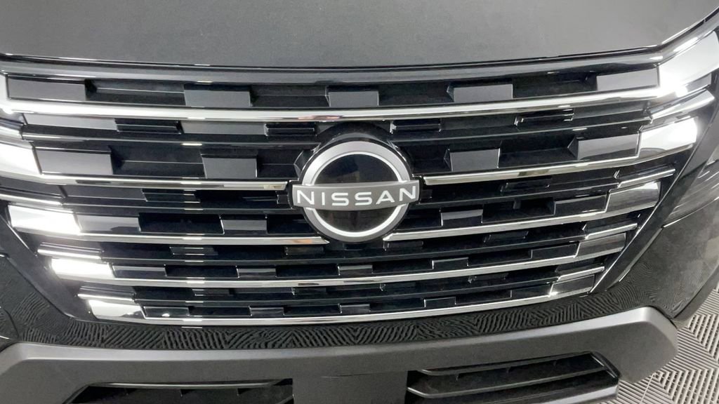 New 2025 Nissan Rogue S image 10