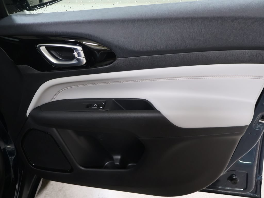 New 2026 Jeep Compass Limited AWD/4WD image 18