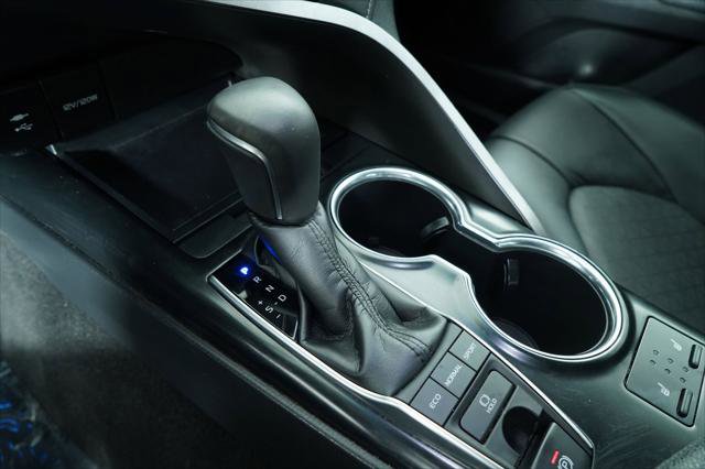 Used 2018 Toyota Camry XSE FWD image 36