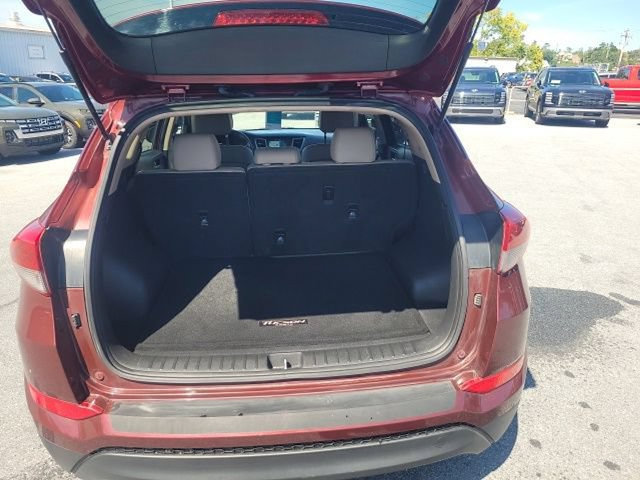 Used 2017 Hyundai Tucson SE Plus AWD/4WD image 10