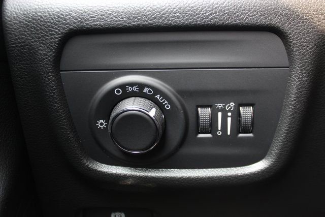 New 2025 Jeep Grand Cherokee Laredo X w/ Luxury Tech Group I image 16