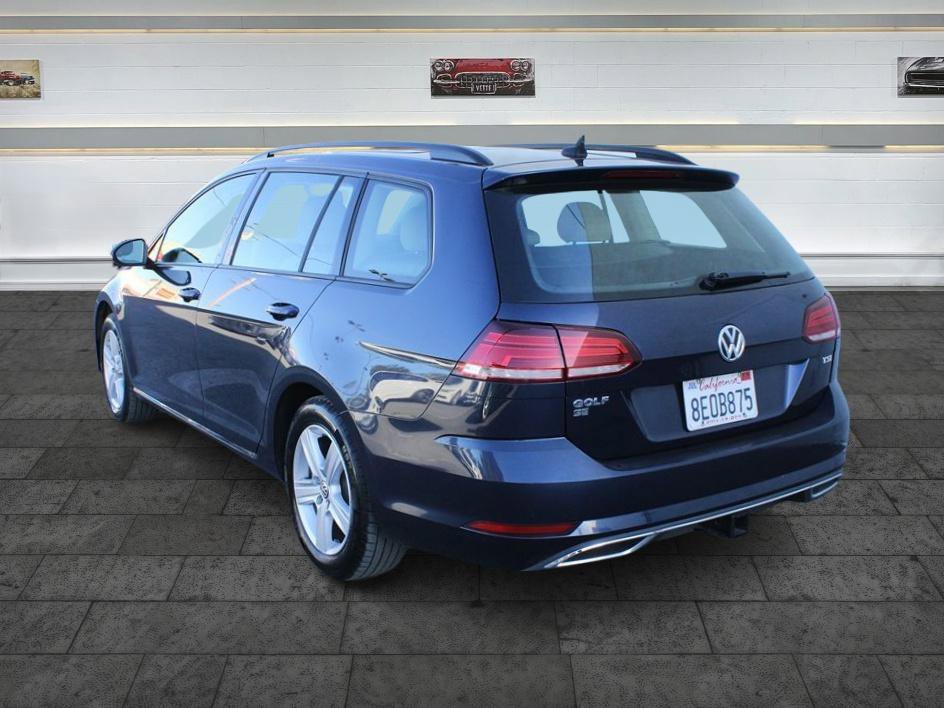 Used 2018 Volkswagen Golf SE image 7