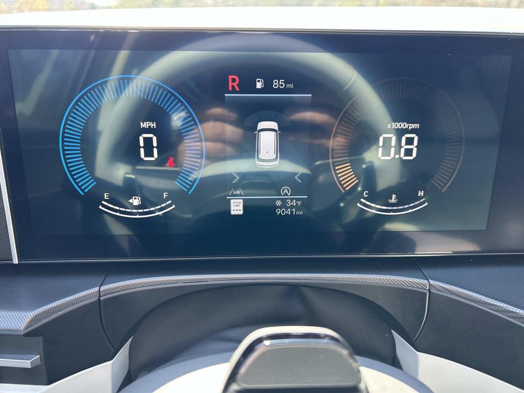 Certified 2025 Hyundai Santa Fe SEL image 36