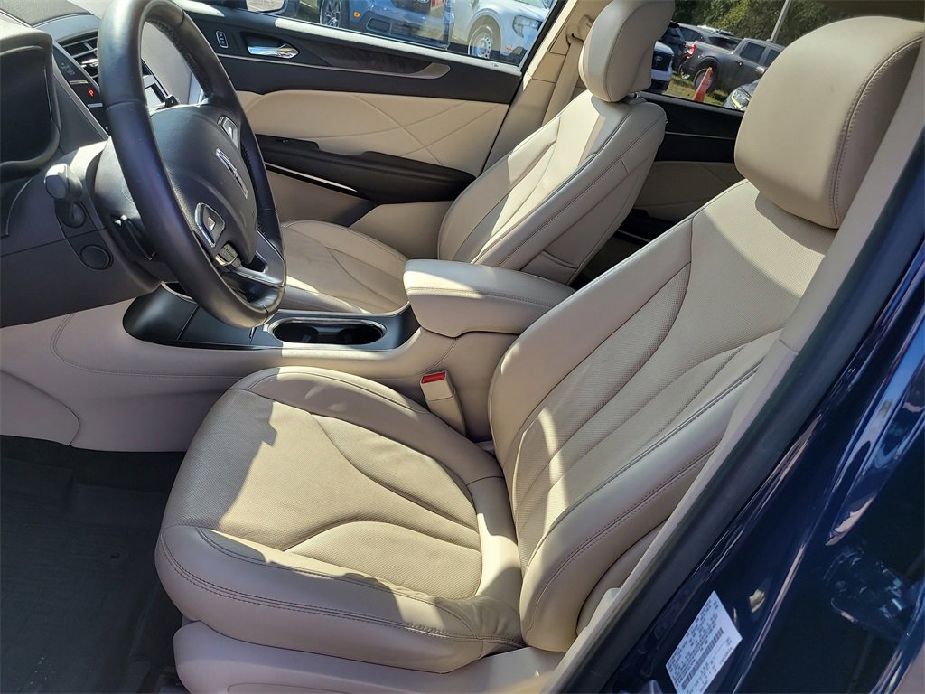 Used 2018 Lincoln MKC Reserve w/ Lincoln MKC Climate Package image 17