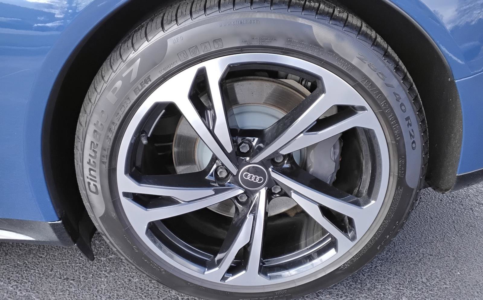 Used 2022 Audi e-tron GT Premium Plus w/ Performance Package image 9