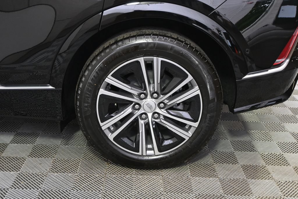 New 2026 Cadillac Lyriq Luxury w/ LPO, Floor Liner Package AWD/4WD image 20