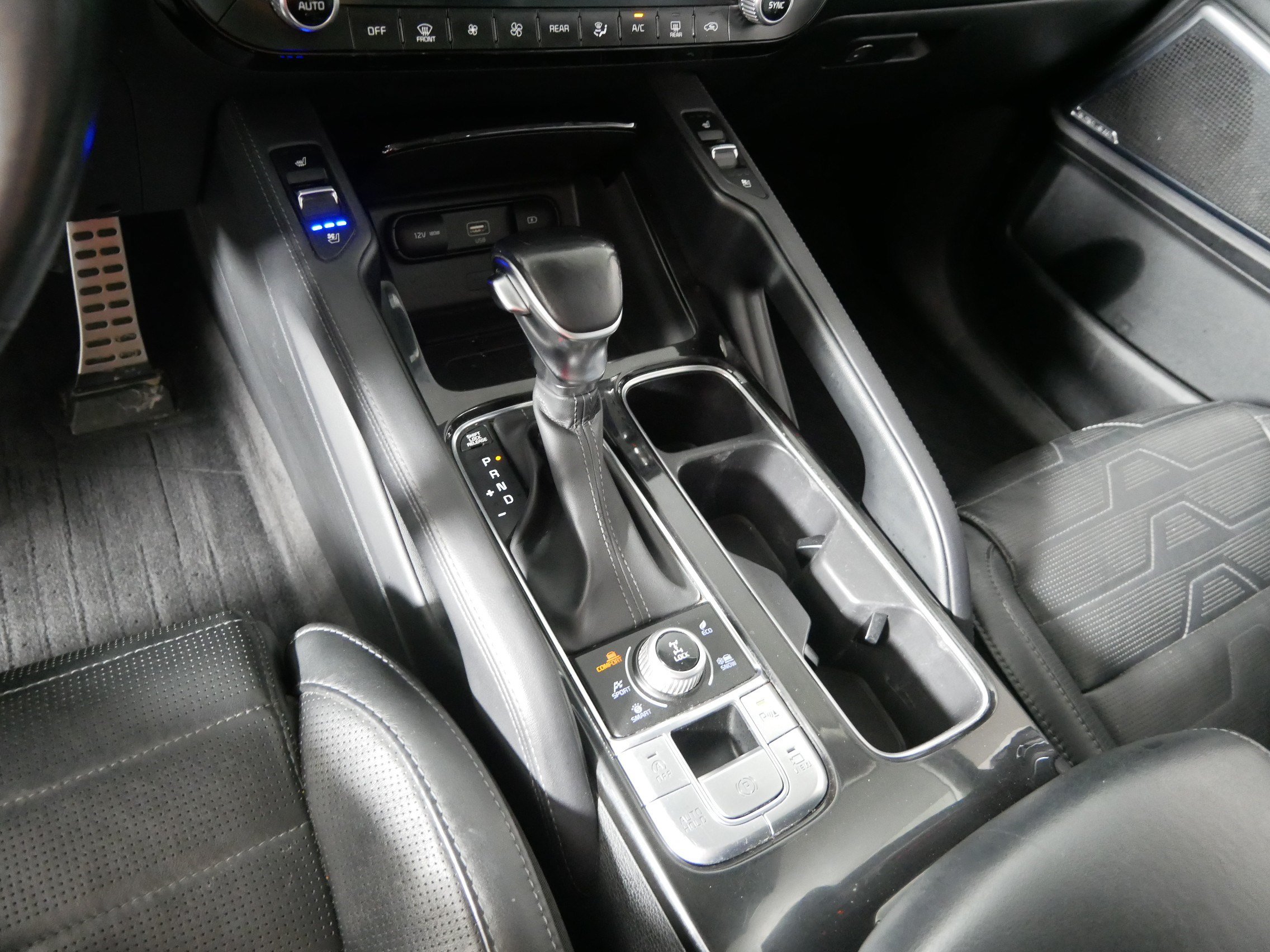 Used 2020 Kia Telluride SX w/ SX Prestige Package AWD/4WD image 24