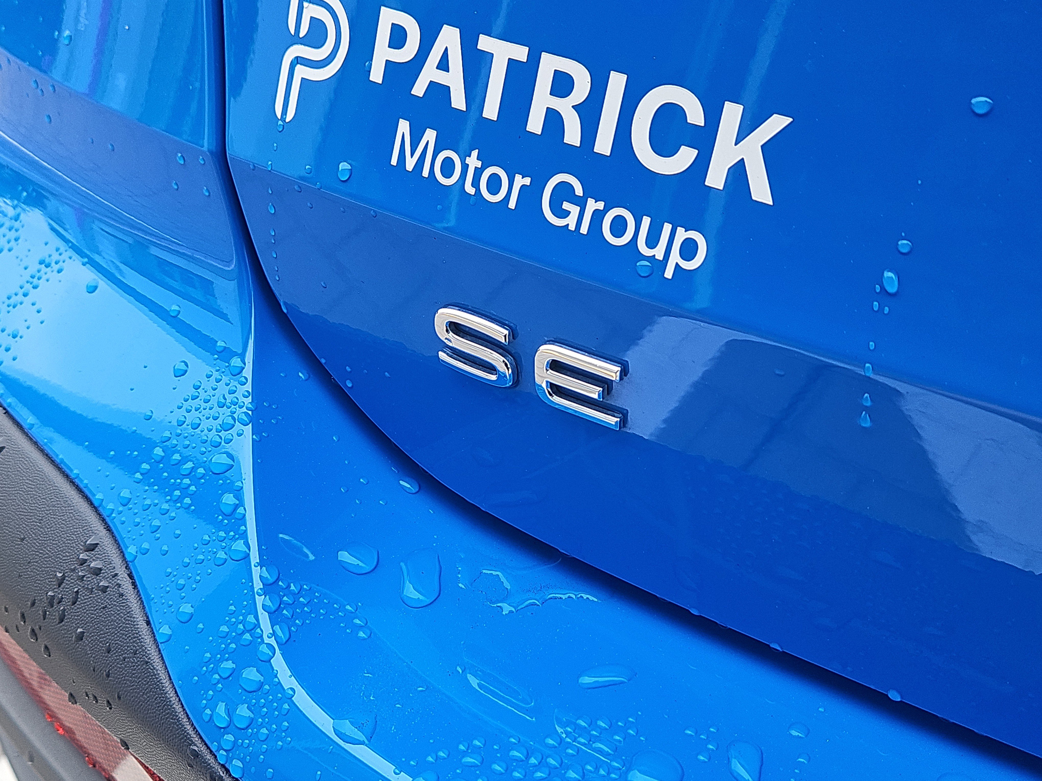 Certified 2025 Volkswagen Taos SE image 6