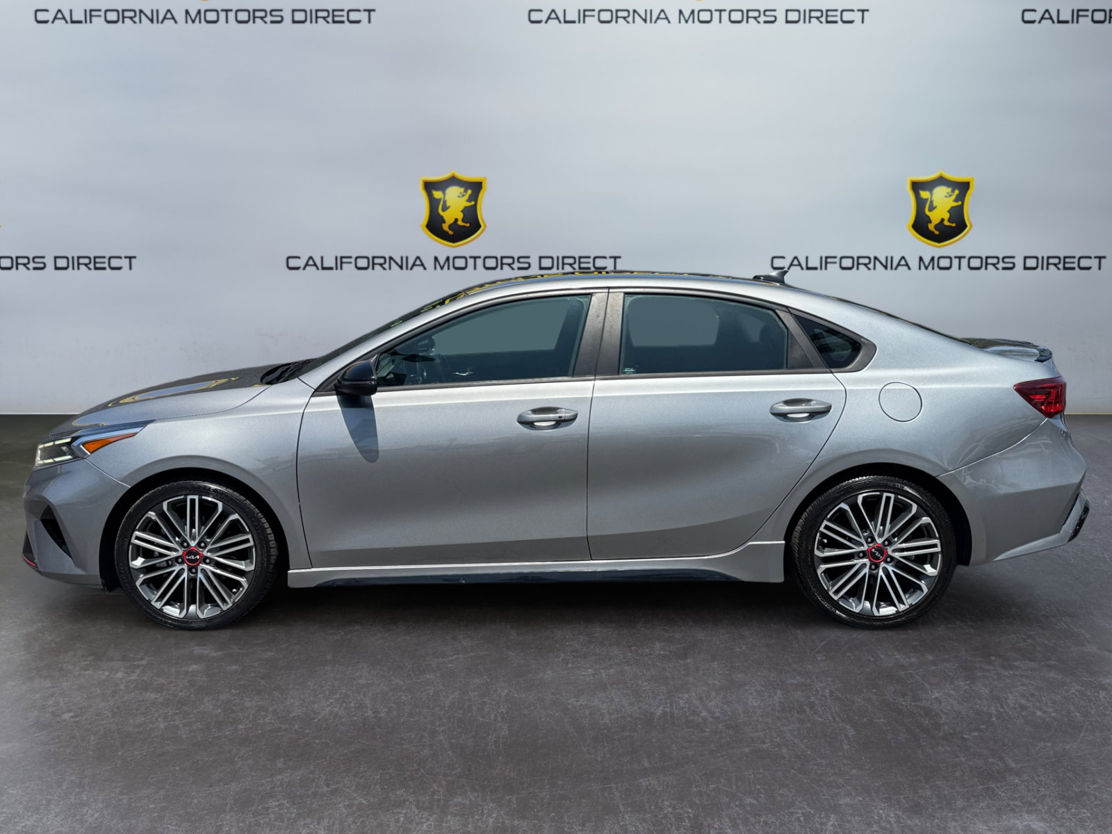 Used 2022 Kia Forte GT w/ GT2 Package FWD image 2