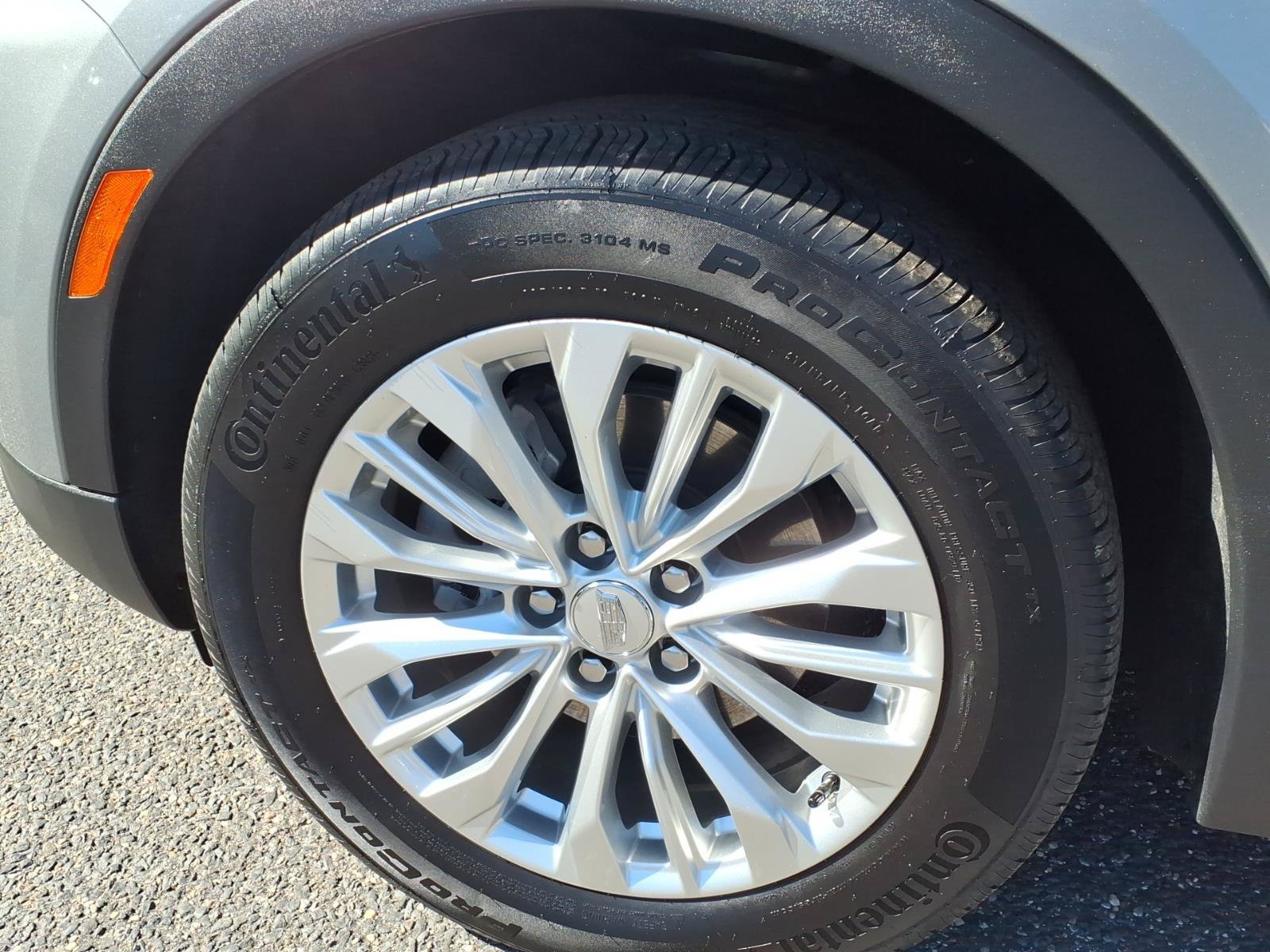 Certified 2024 Cadillac XT4 Luxury w/ Cold Weather Package AWD/4WD image 9