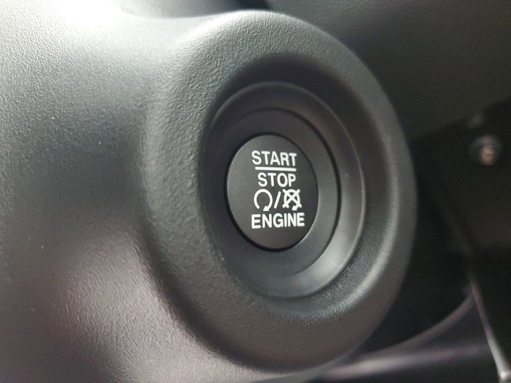 Used 2024 RAM ProMaster 2500 w/ Quick Order Package 22G SLT image 20