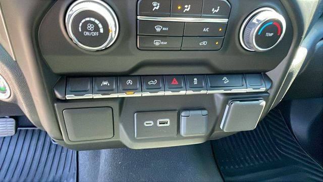 Used 2023 Chevrolet Silverado 1500 Custom Trail Boss w/ LPO, Dark Essentials Package AWD/4WD image 19